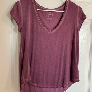 Plum v-neck tee
